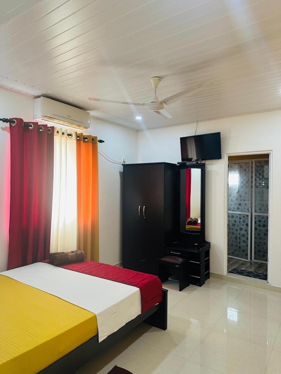 Funwhales Negombo